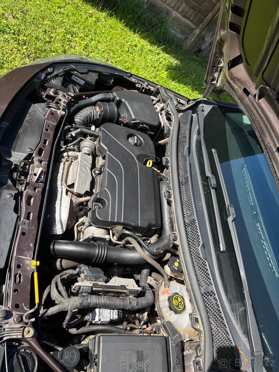 Opel Astra K hatchback 1.4T 92kw - 13