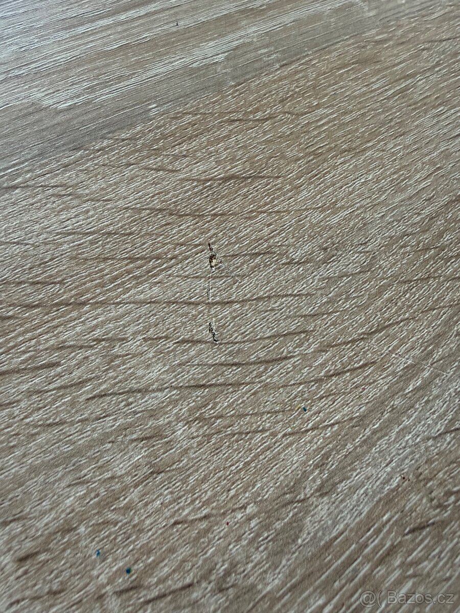 Prodám psací stůl - 13