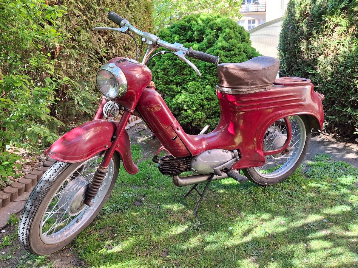 Jawa 555 Pařez - 13