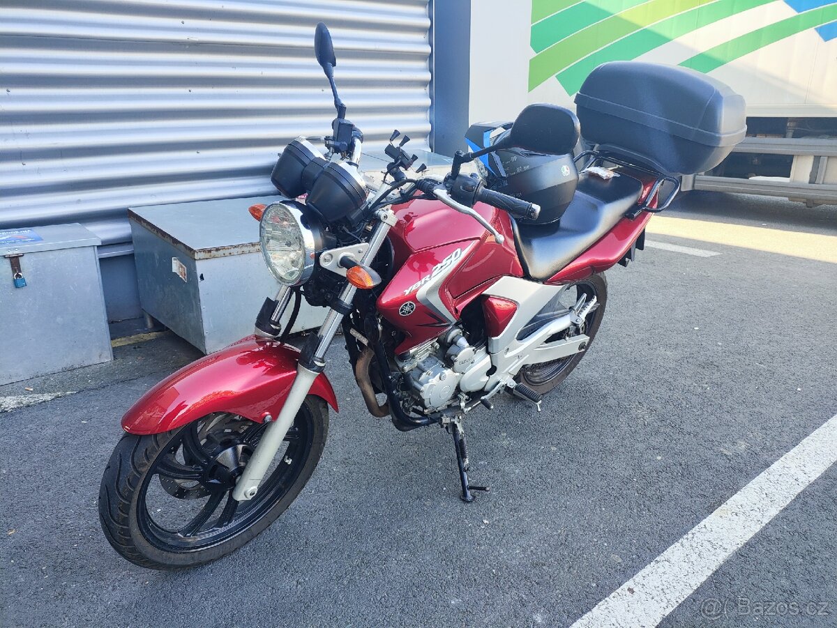 Yamaha YBR 250 - 13