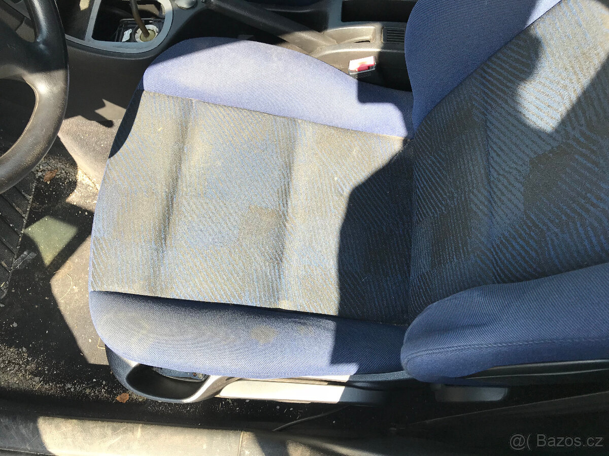 Peugeot 307 1,6i 2003 - díly - 13