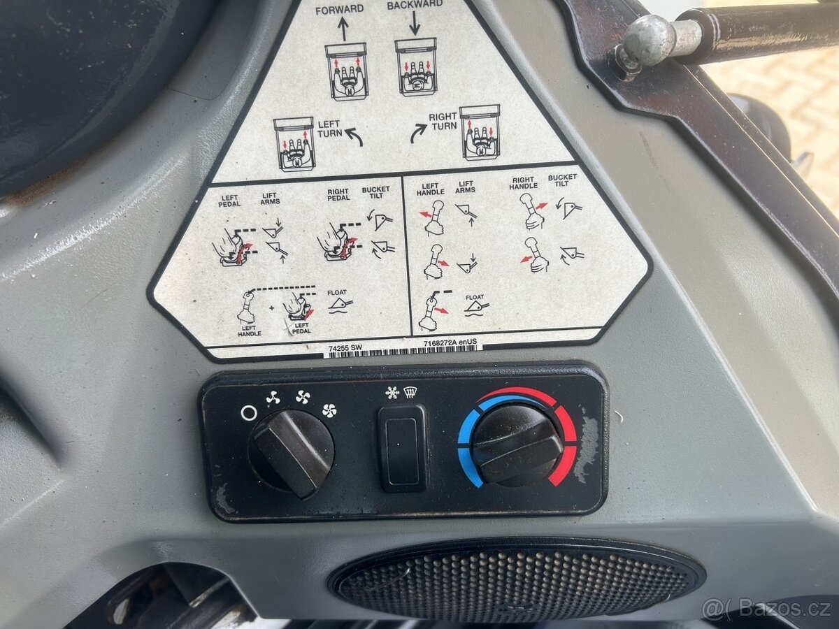 Bobcat S 650 nakladač - 13