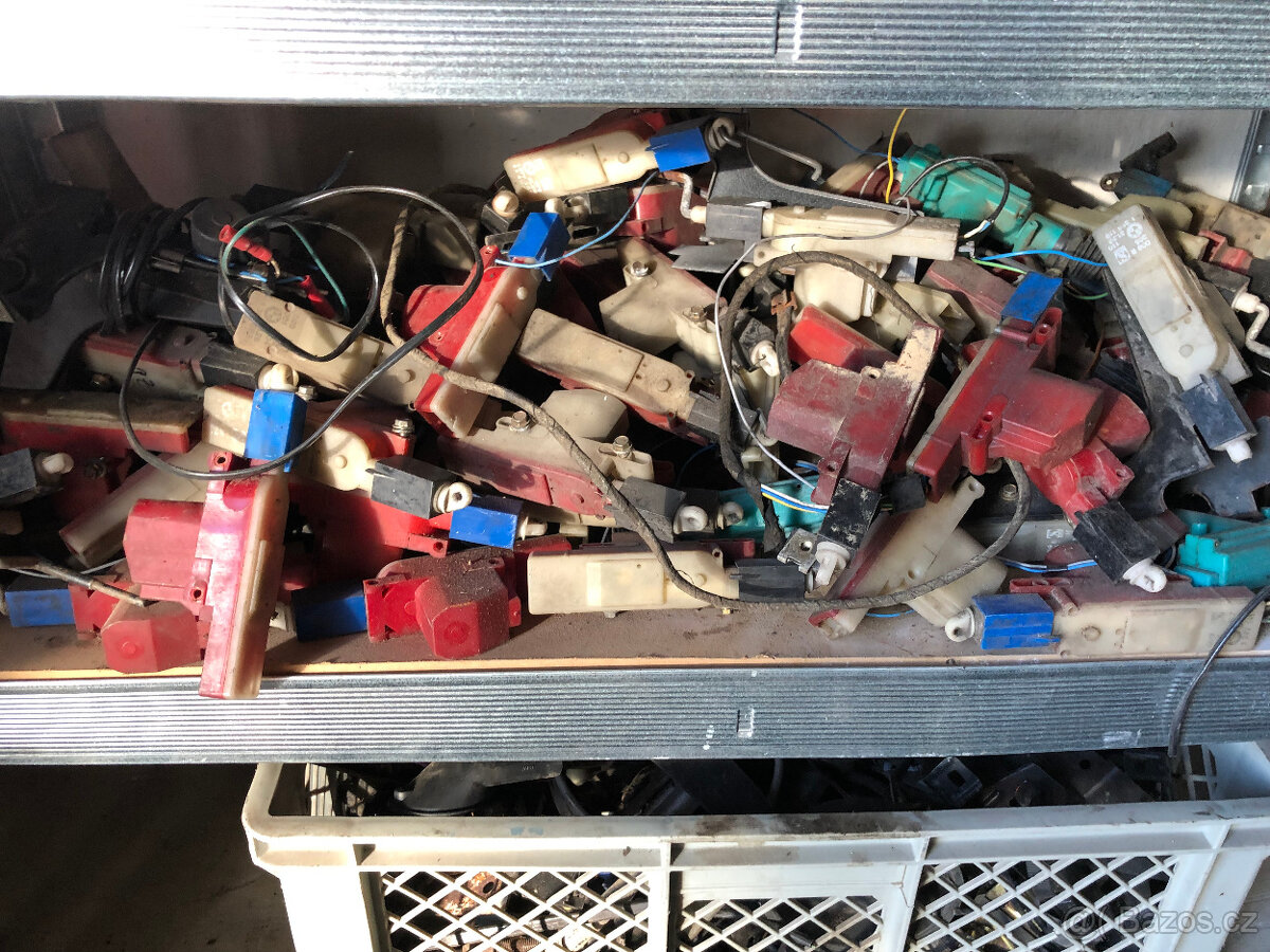 Náhradní díly BMW E30,E28,E24,E21,E12,E32 - 13