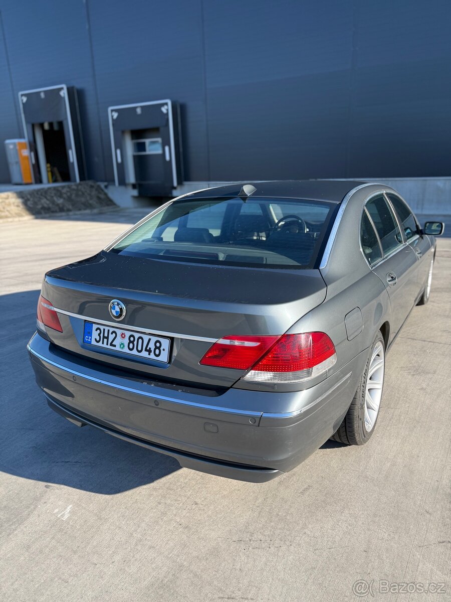 BMW 750Li - E66 - 13