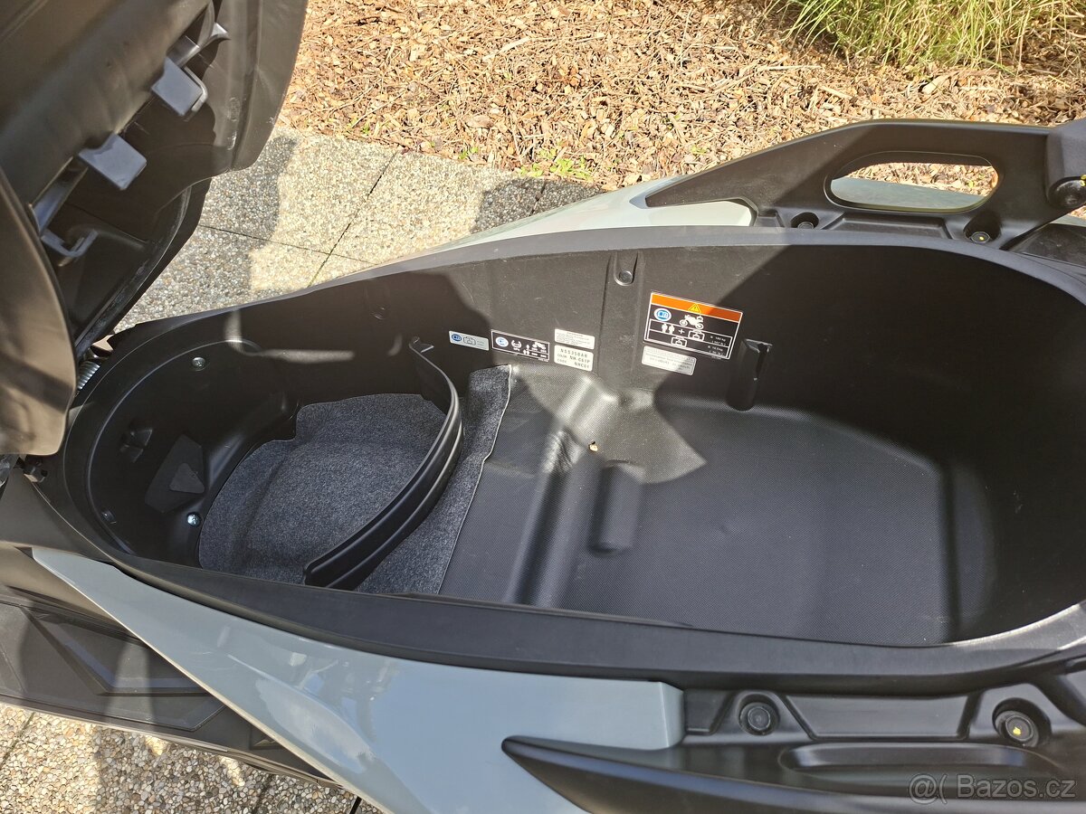 Honda Forza 350 - 13