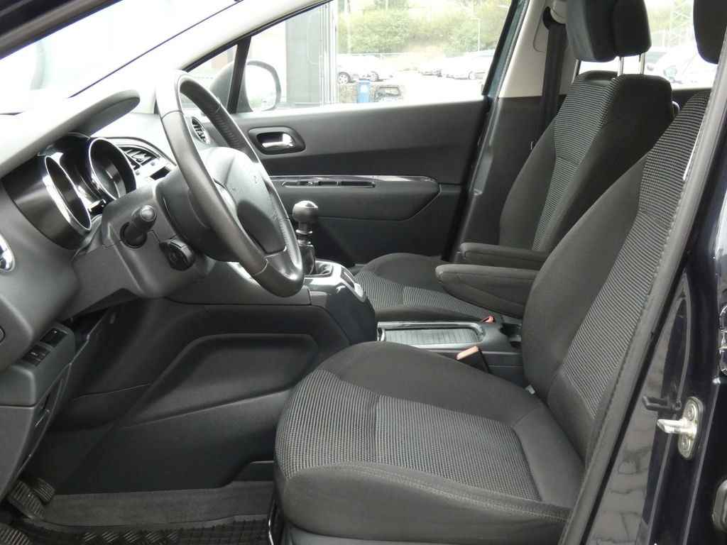 Peugeot 5008 1.6 HDI, 7 míst, PO SERVISE - 13