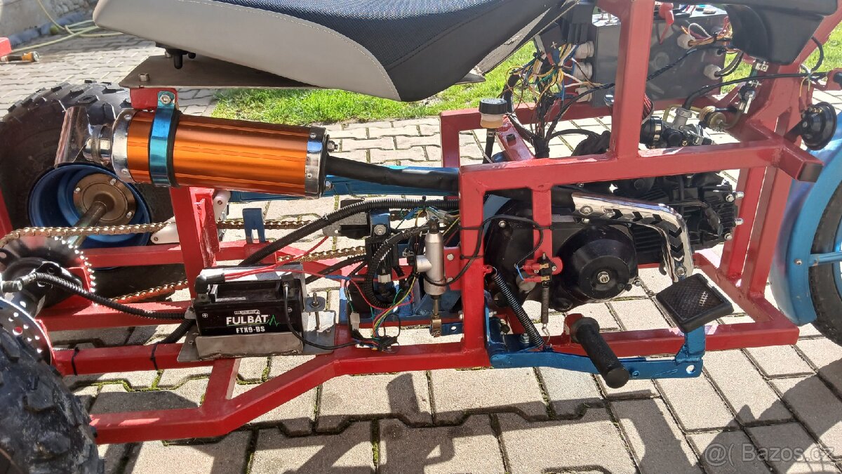 Motorová tříkolka, motokára - 13