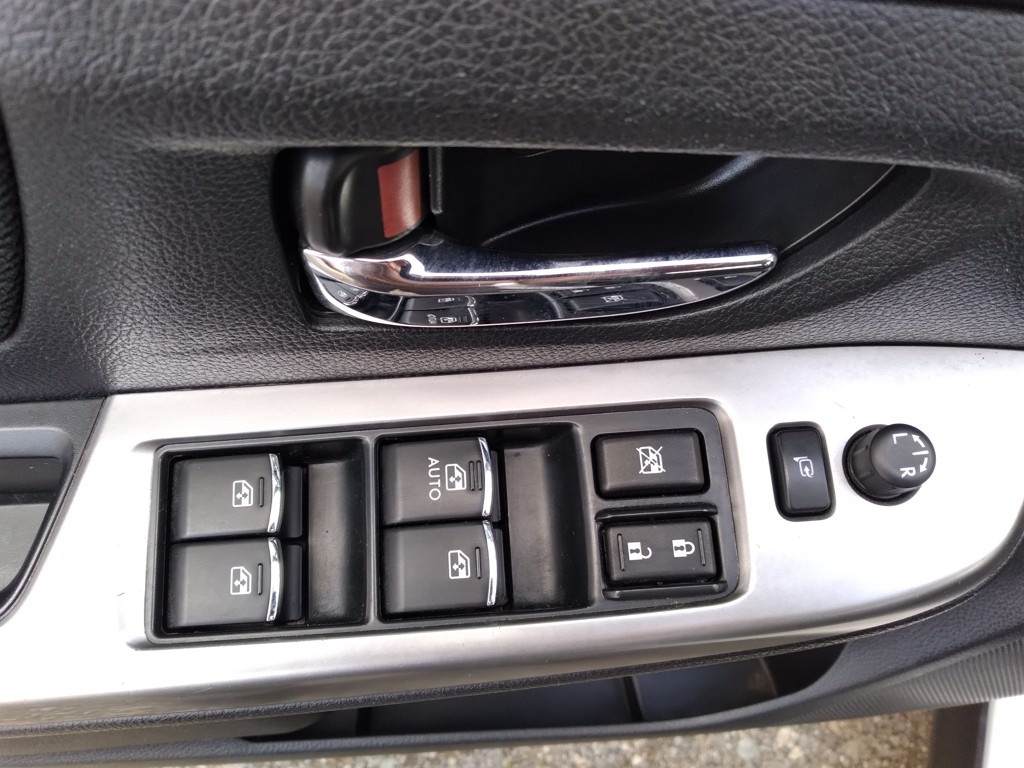 SUBARU XV 2.0 D AWD MANUÁL - 13