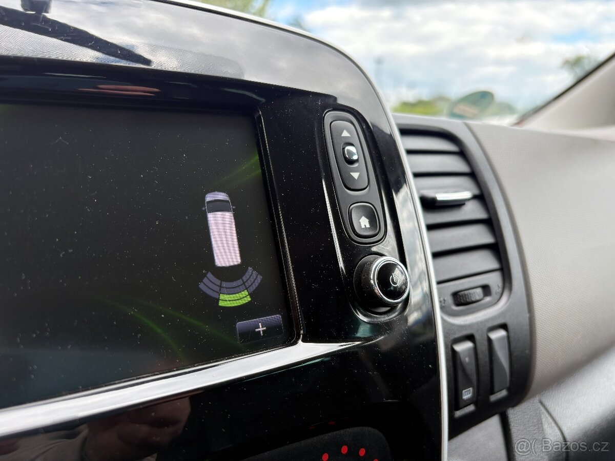 Renault Trafic 1.6dCi, 107kW, 9 míst, Tažné - 13
