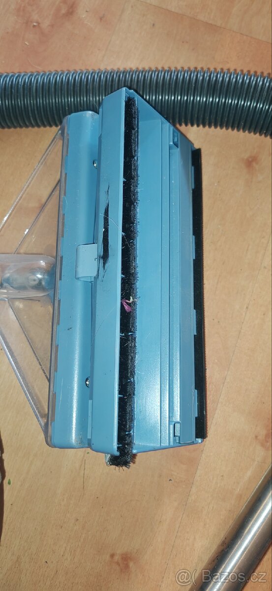 Vysavač Philips Triathlon 1400W - 13