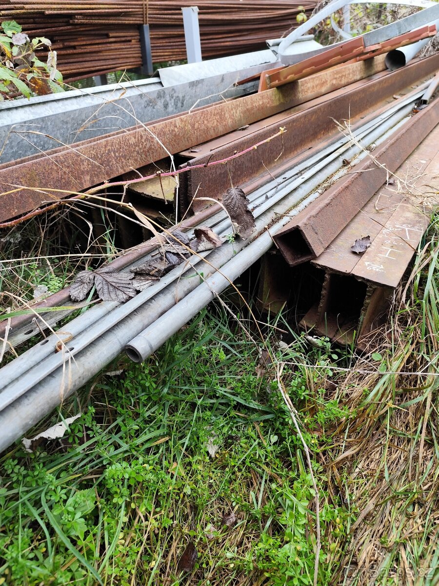 Stavební železo, roxory atd - 13