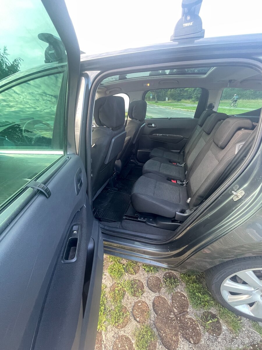 Peugeot 5008 2.0 hdi 2010 - 13