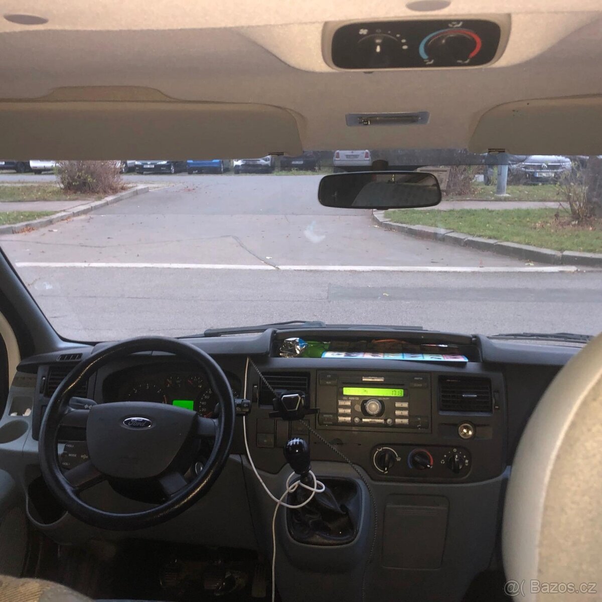 Ford Transit 9 míst - 13