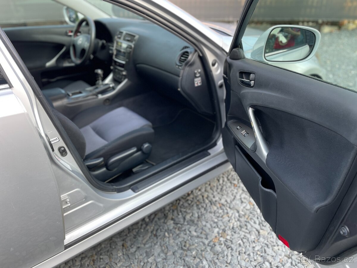 LEXUS IS220D-ČR-ALU-BEZ KOROZE- - 13