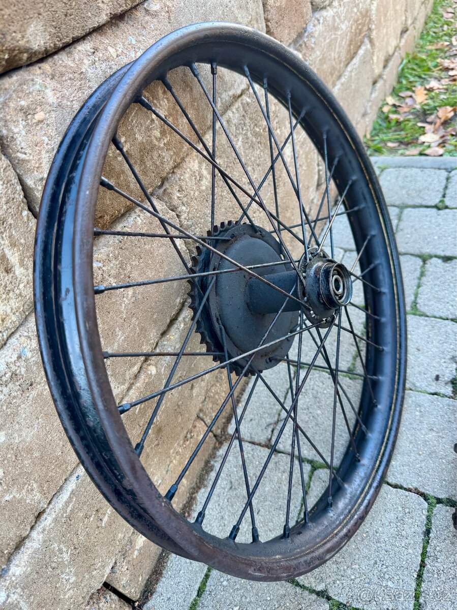 ČZ 125 T - přední a zadní kolo - 13