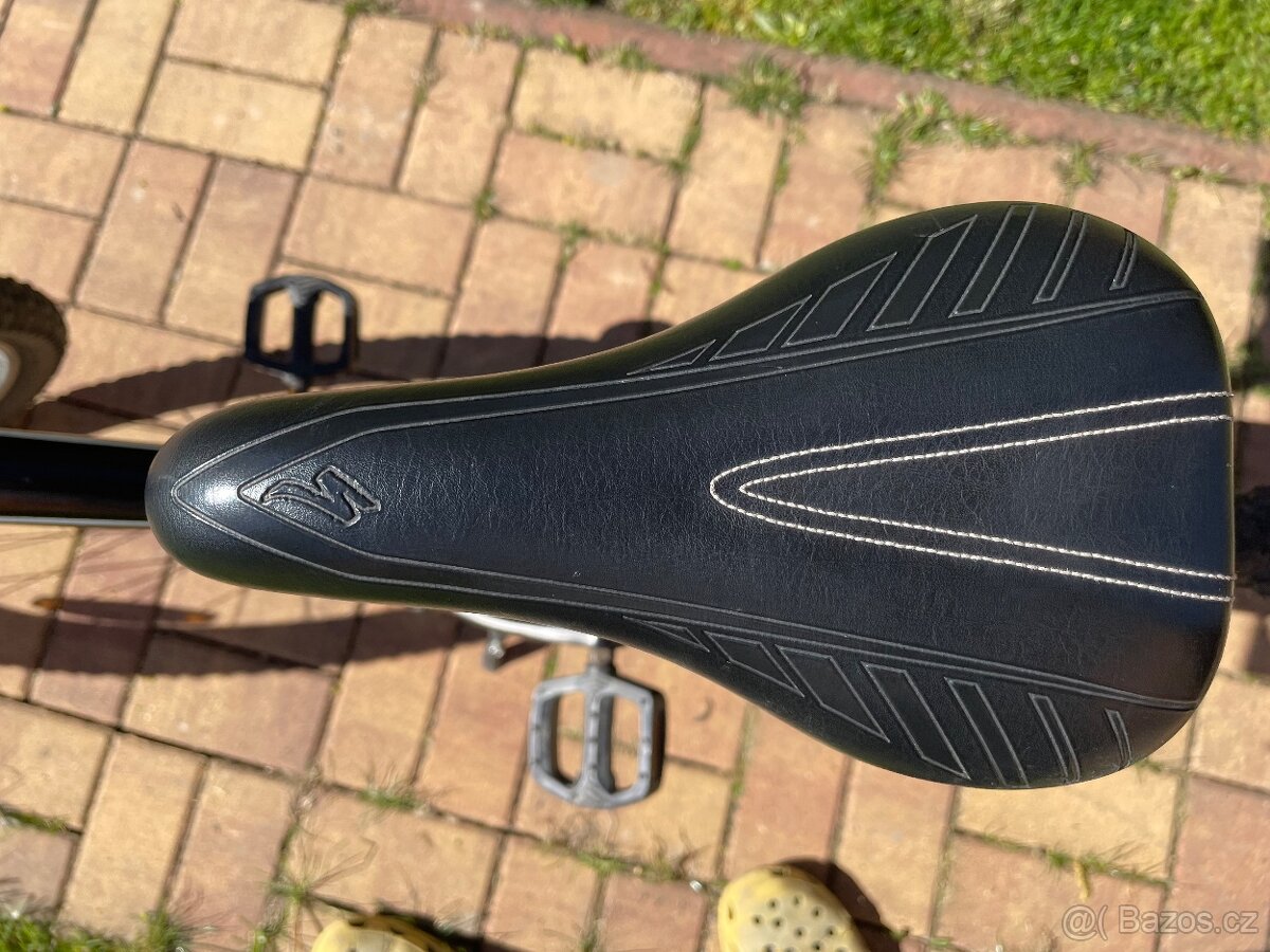 Dětské kolo Specialized Hotrock 24 - 13