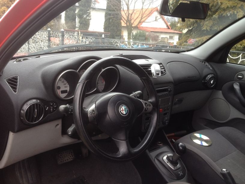 Alfa Romeo 147 1.6 i. e., 5.dveřová - 13