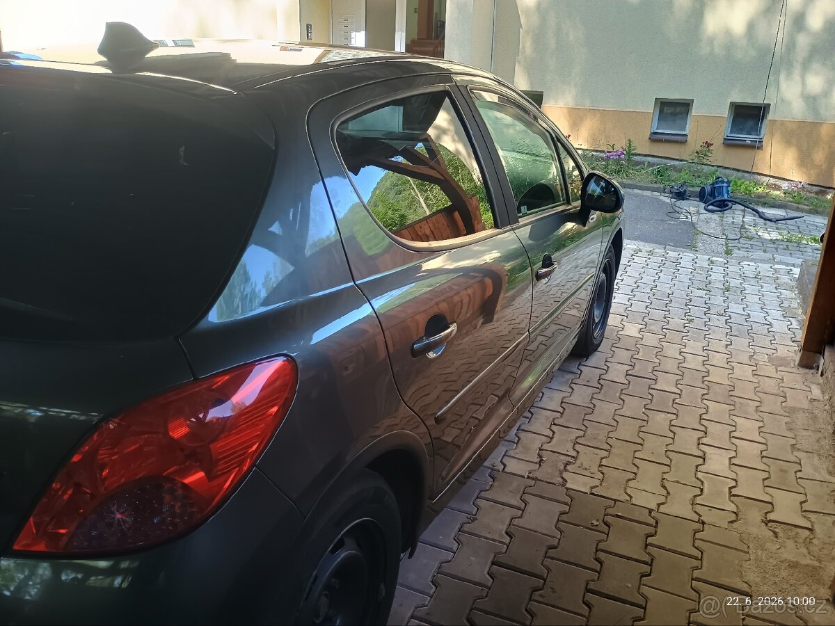 Peugeot 207 1.6 benzín r.v.2009 - 13
