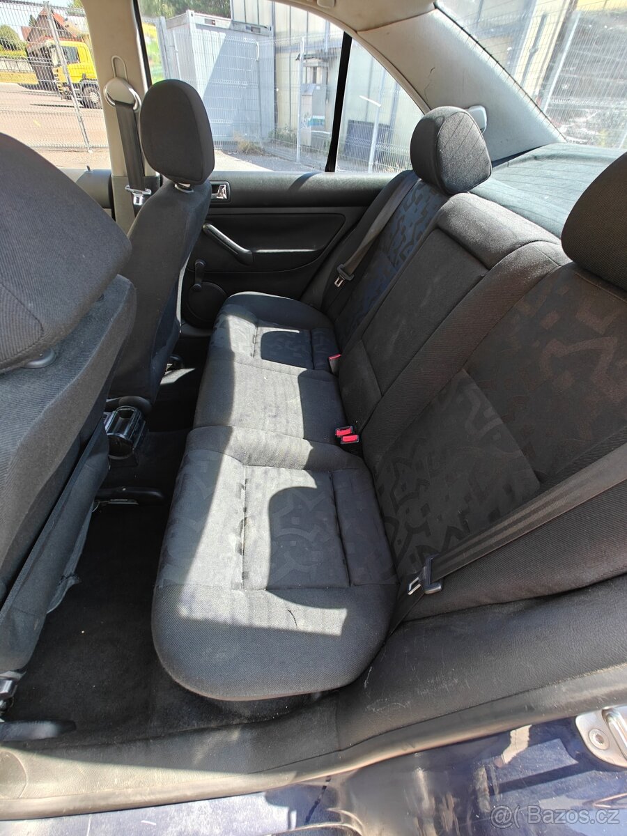 VW Bora 1.6 74kW - 13