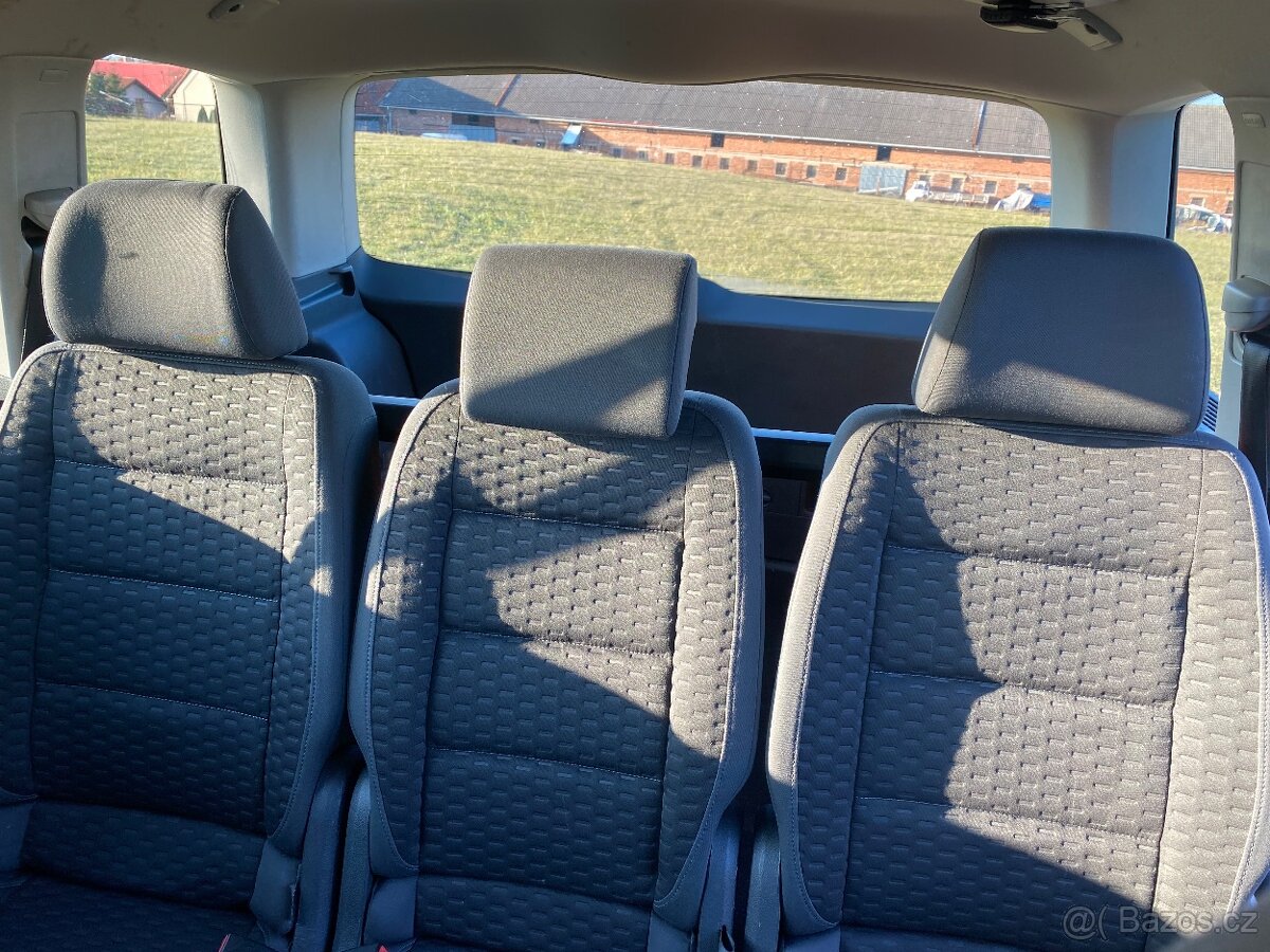 VW Touran 2.0 TDI 103 KW - 13