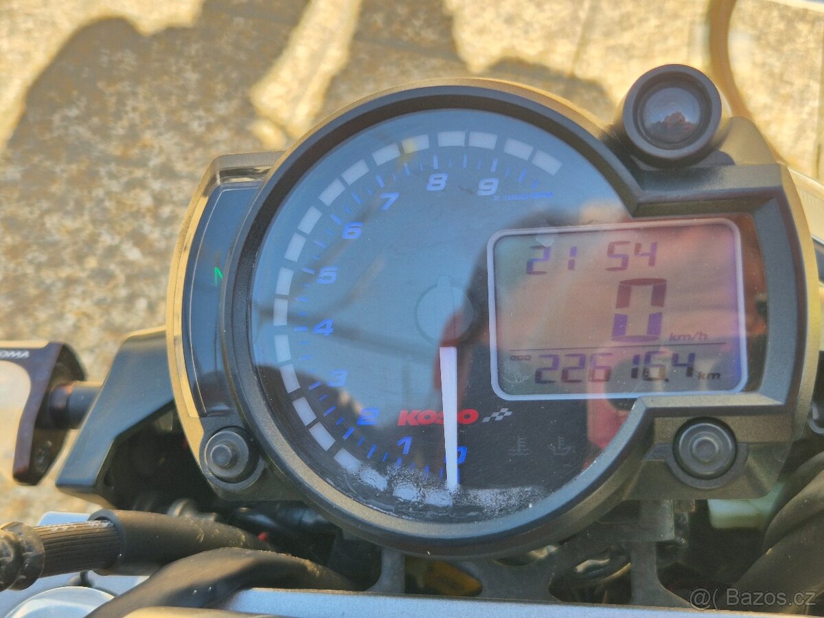 Yamaha MT-01 - 13