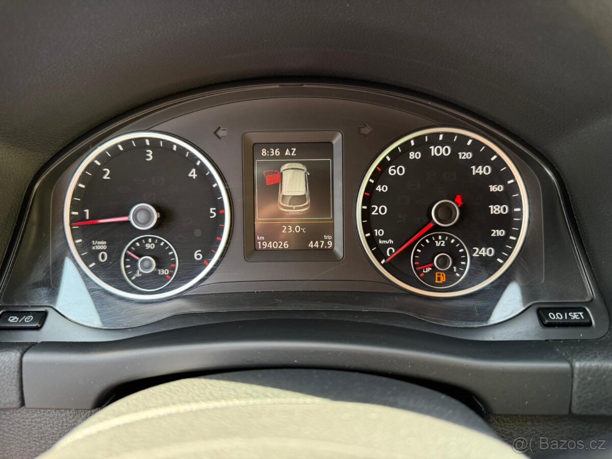 ►VW TIGUAN 2,0 TDI SPORT 4x4 - 110 KW, PARK. SENZORY, NAVI ◄ - 13