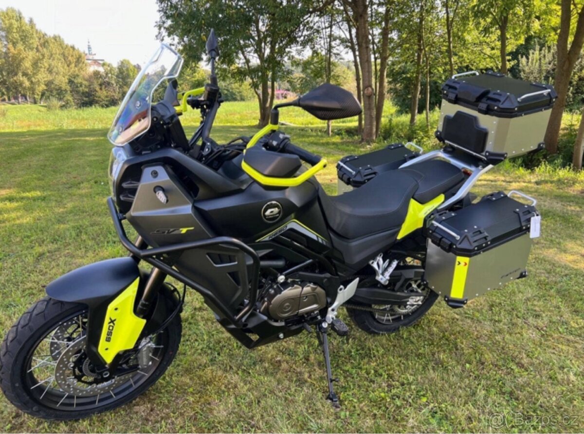 Prodám QJ MOTOR SVT 650 X KUFRY V CENĚ - 13