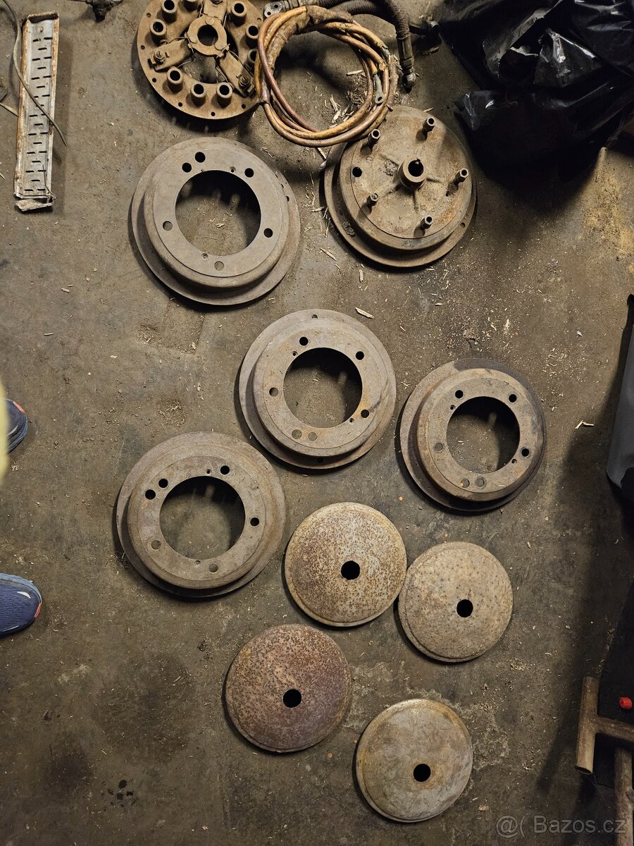 Tatra 600 Tatraplan - 13