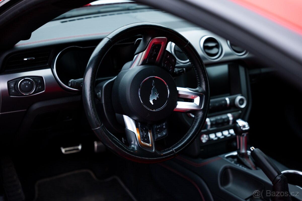 Ford Mustang 5.0 V8 coupe - 13