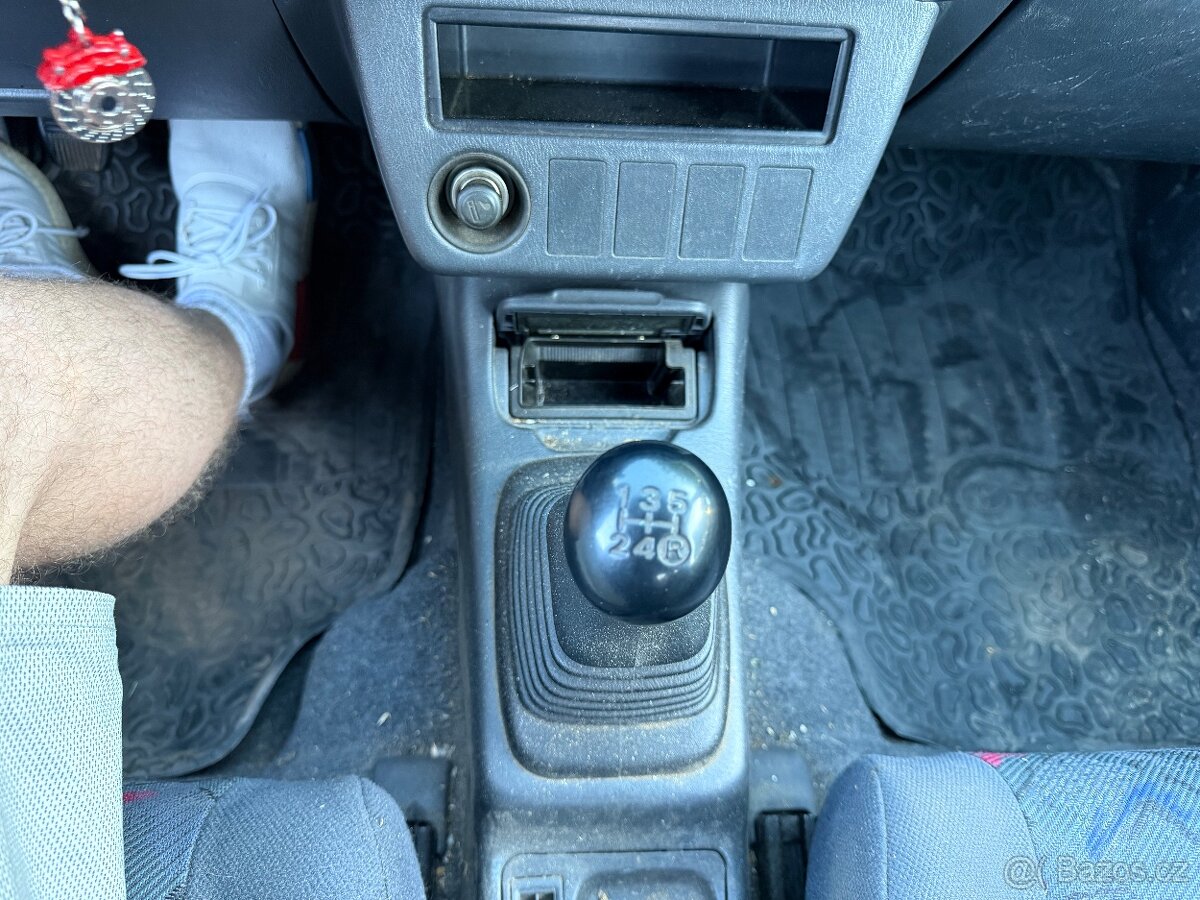 Toyota RAV 4 - 13