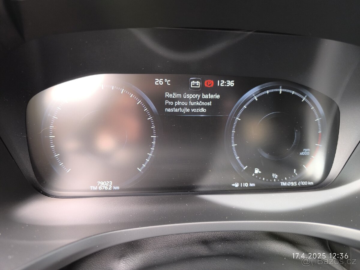 Prodáme Volvo V60 R-Design AWD B6 mildhibrid 183 kw ATM - 13