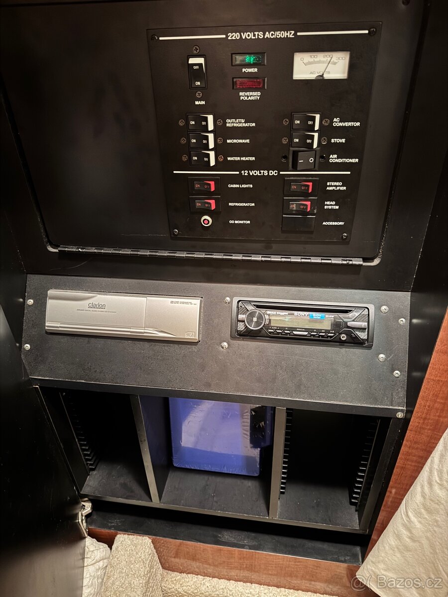 Sea Ray 315 diesel - 13