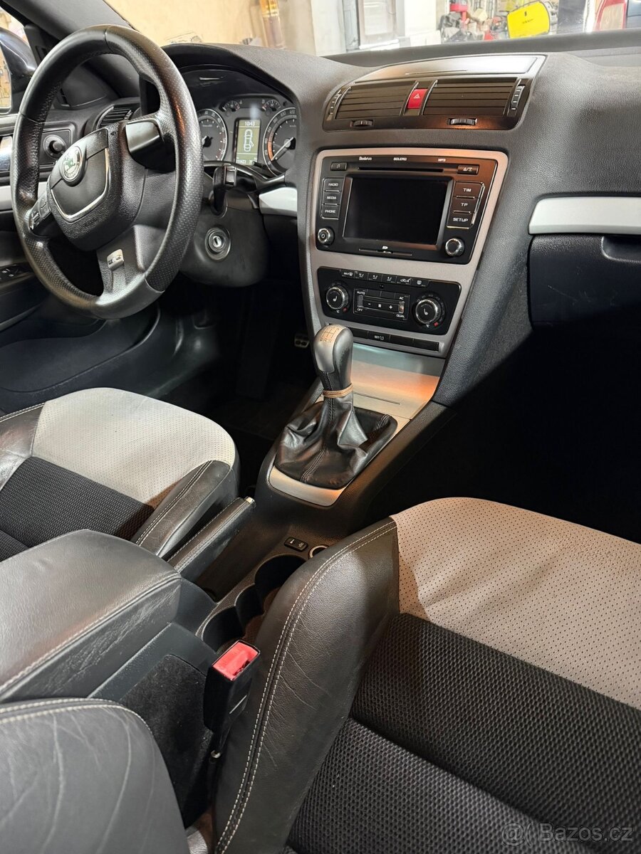 Škoda Octavia Combi RS - 13