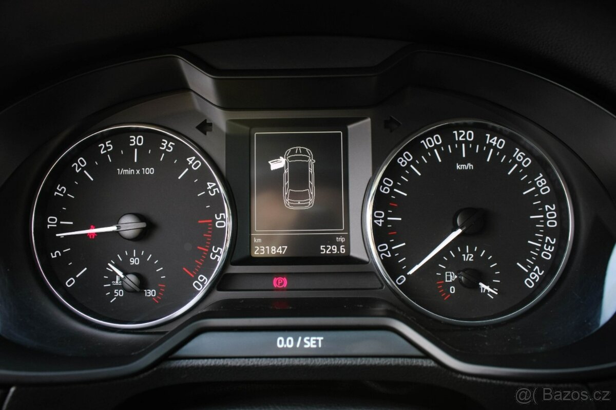 Škoda Octavia Combi 2.0 TDI JOY - 13