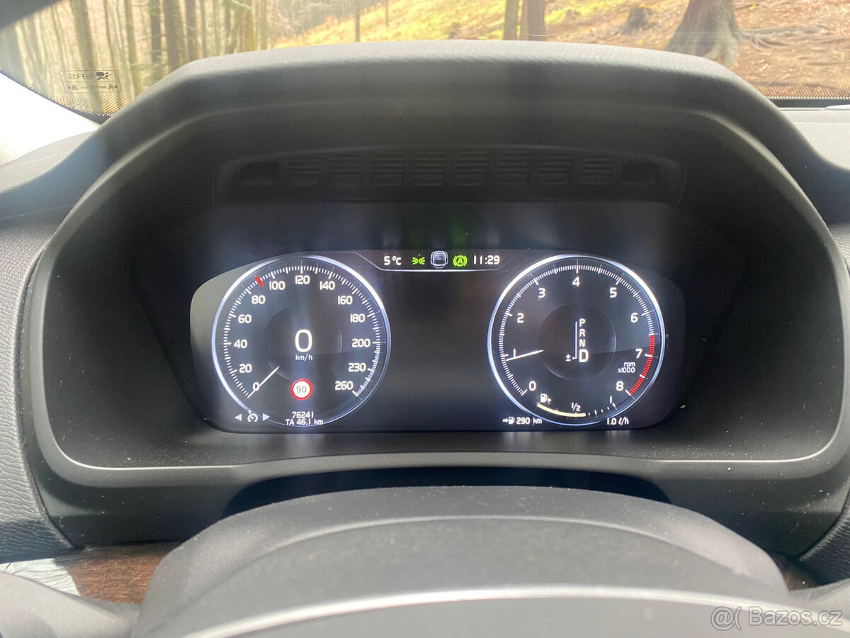 Volvo XC90 T6 AWD Momentum - 13