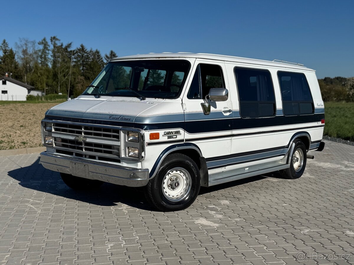 1988 Chevrolet G20 crest liner - 13