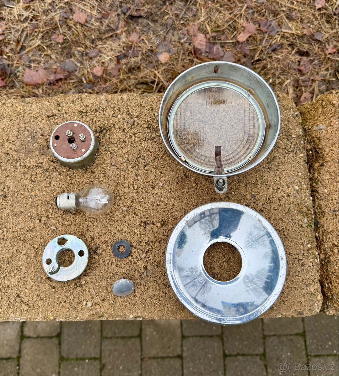 Jawa 50 pařez pionýr libeňák - přední světlo - 13