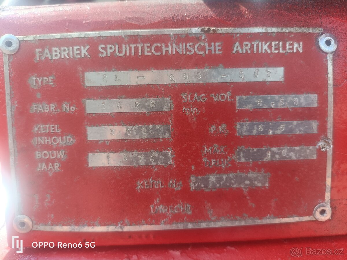 Kompresor sroubovy 300l, 3pisty - 13