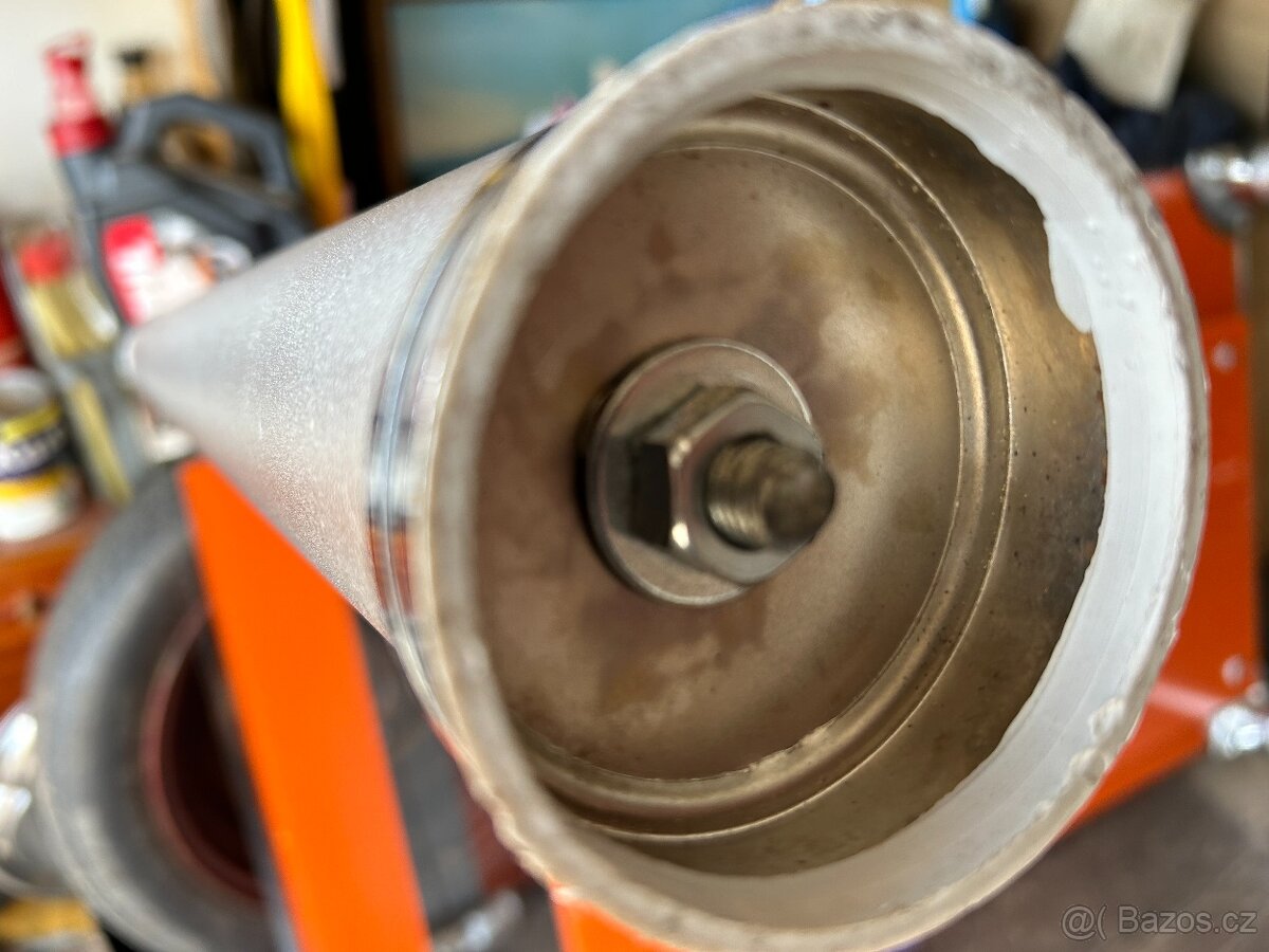 skleněný stůl - 13