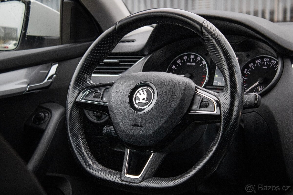 Škoda Octavia Combi 2.0 TDI Ambition 4x4 - 13