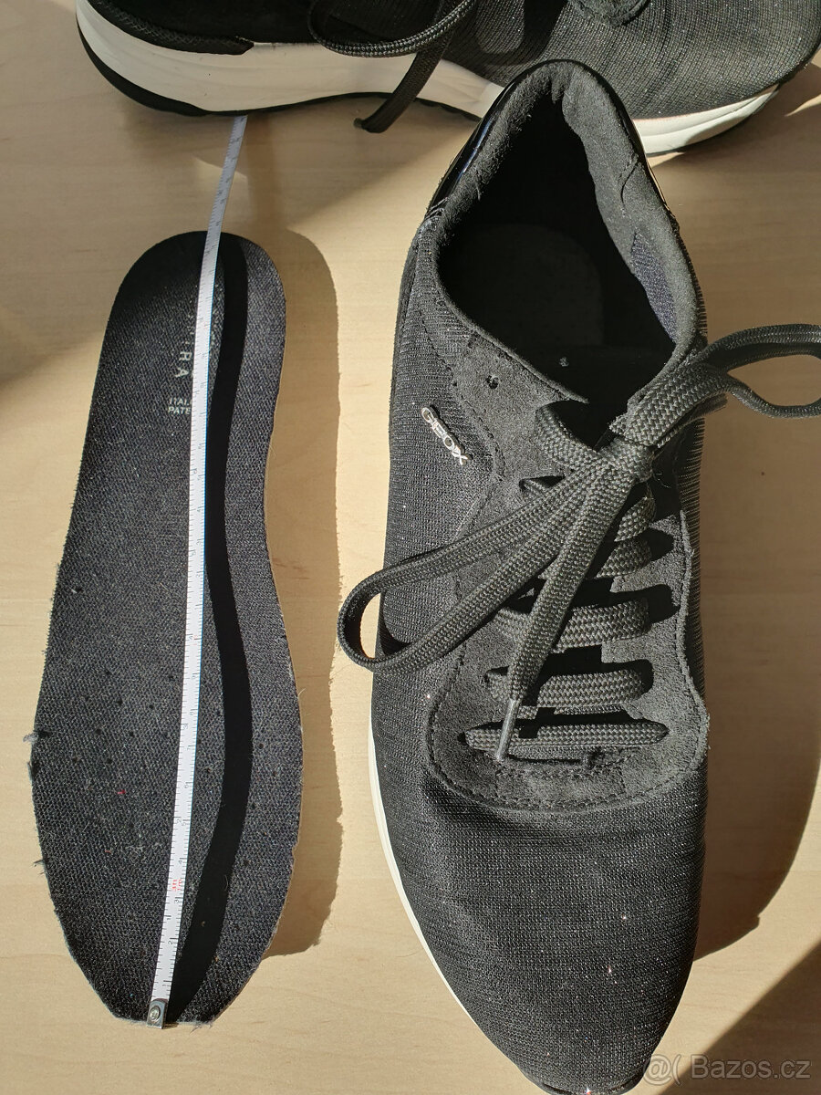 DÍVČÍ BOTY TENISKY GEOX RESPIRA VEL 36 ČERNÉ S TŘPYTKAMI - 13