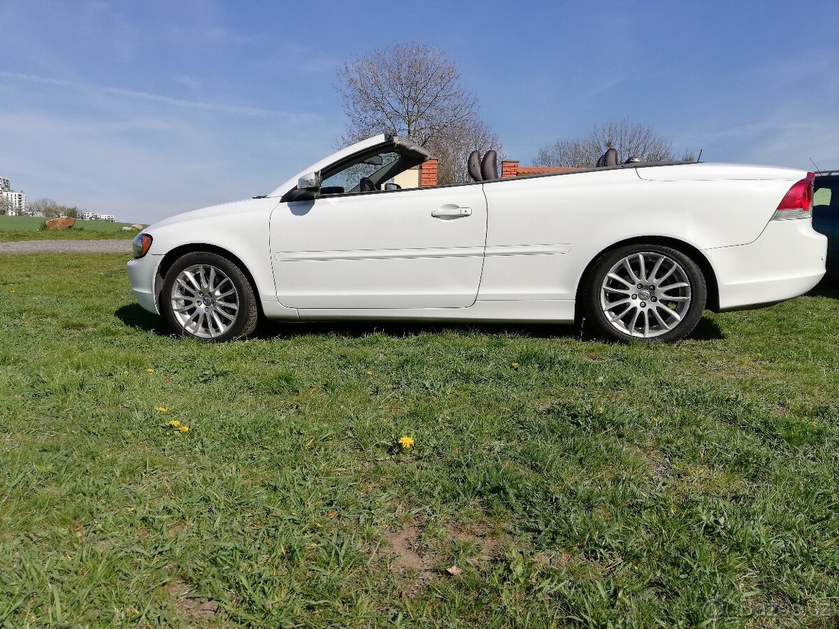 Volvo C70, 2,4i, automat - 13