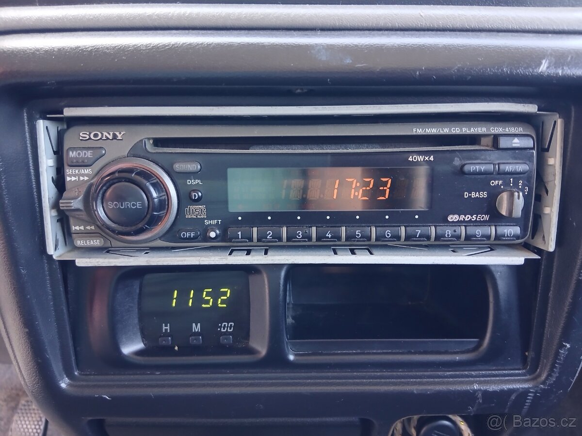 Suzuki Jimny 1.3i - 13
