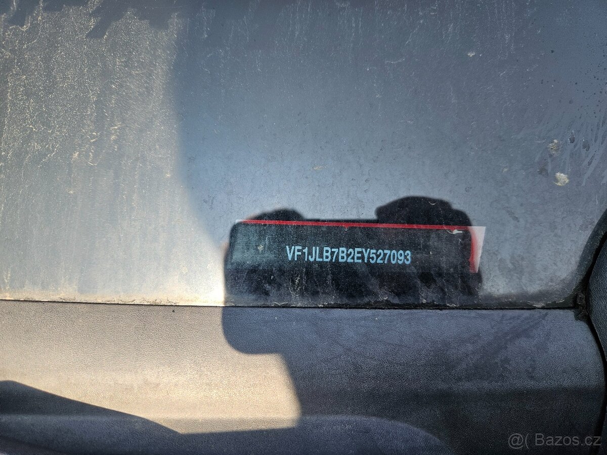 Renault Trafic 2.0 dCi, 84 kW, 6 míst, 2013 - 13