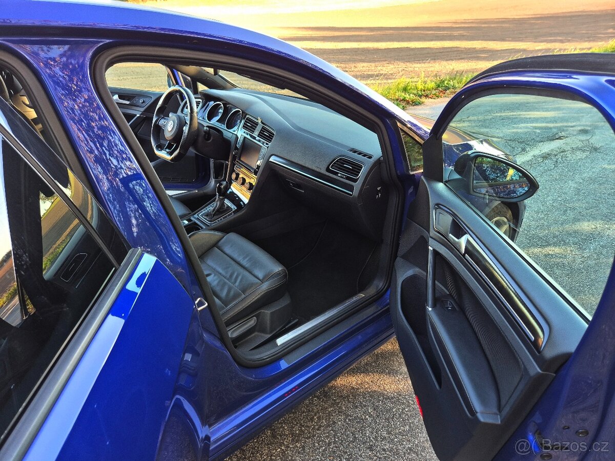 Volkswagen Golf R - 13