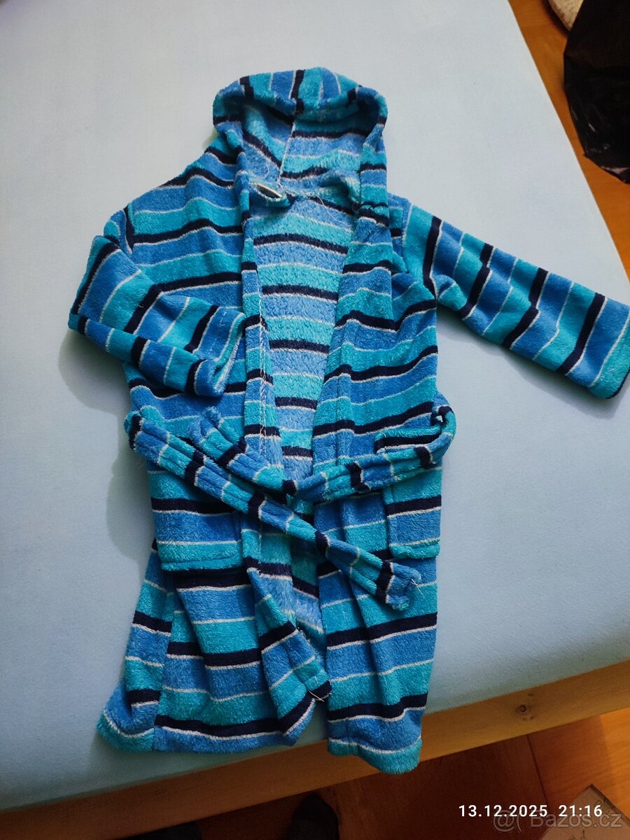 Mix oblečení vel 104, 110, 67 ks - 13