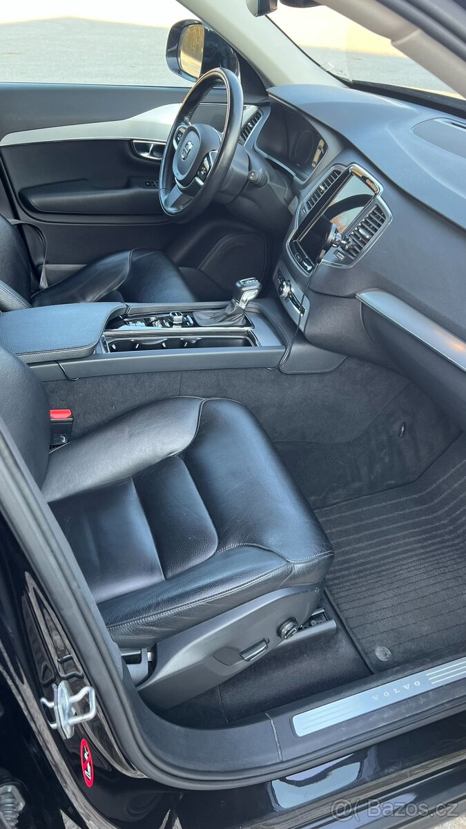 Volvo XC90 II D5 AWD 7 míst - 13