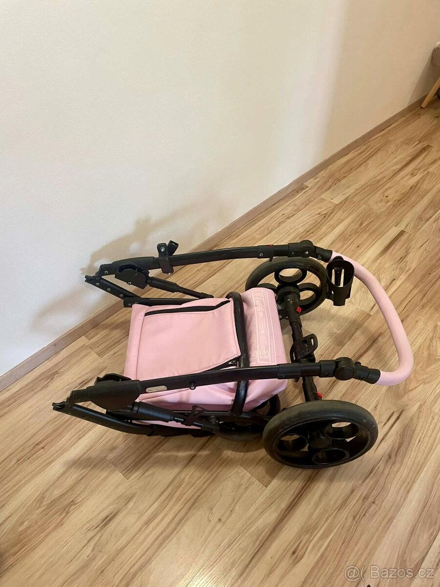Růžový kočárek trojkombinace - 13