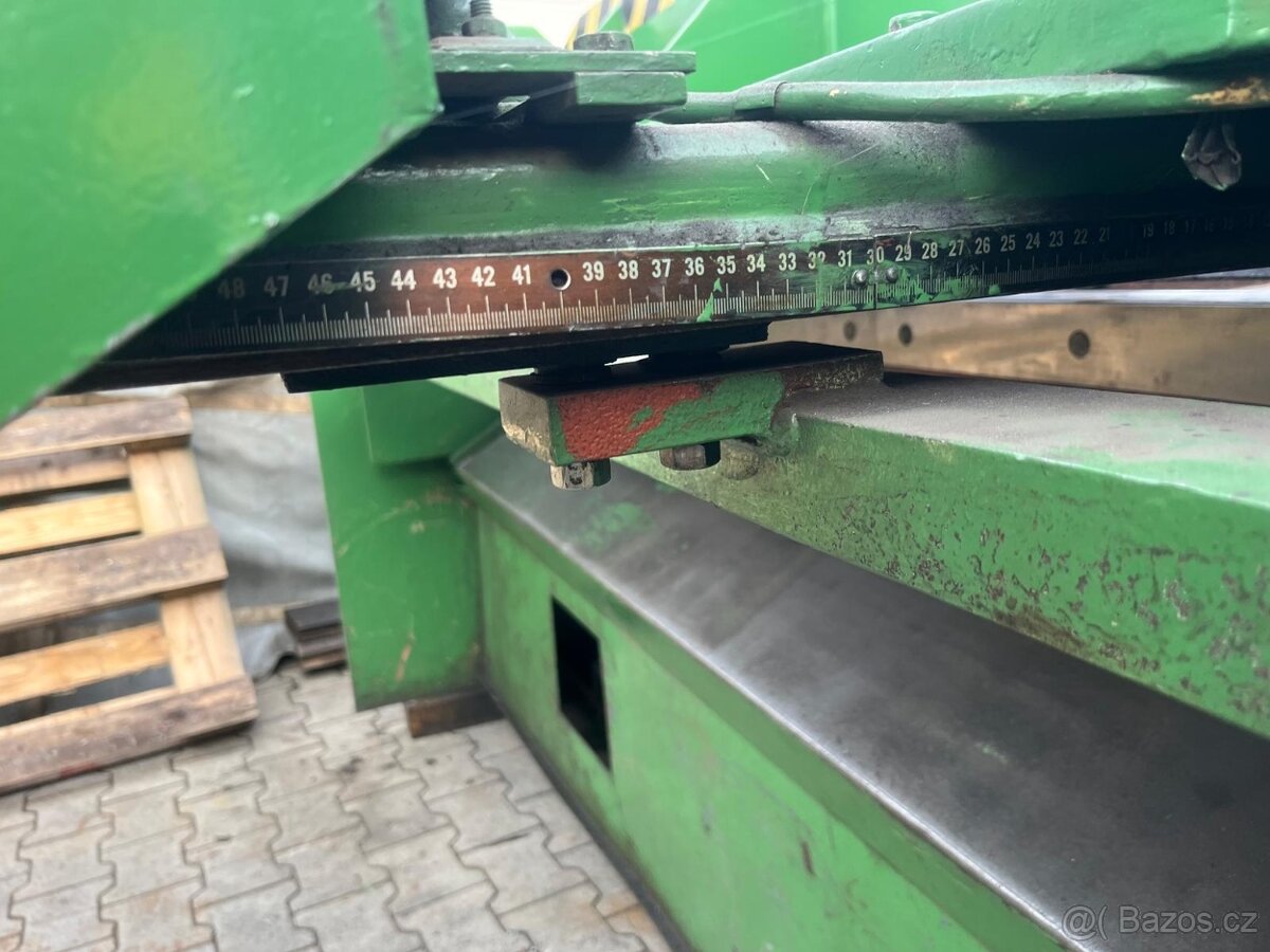 236. Tabulové nůžky NTE 2000/4 - 13