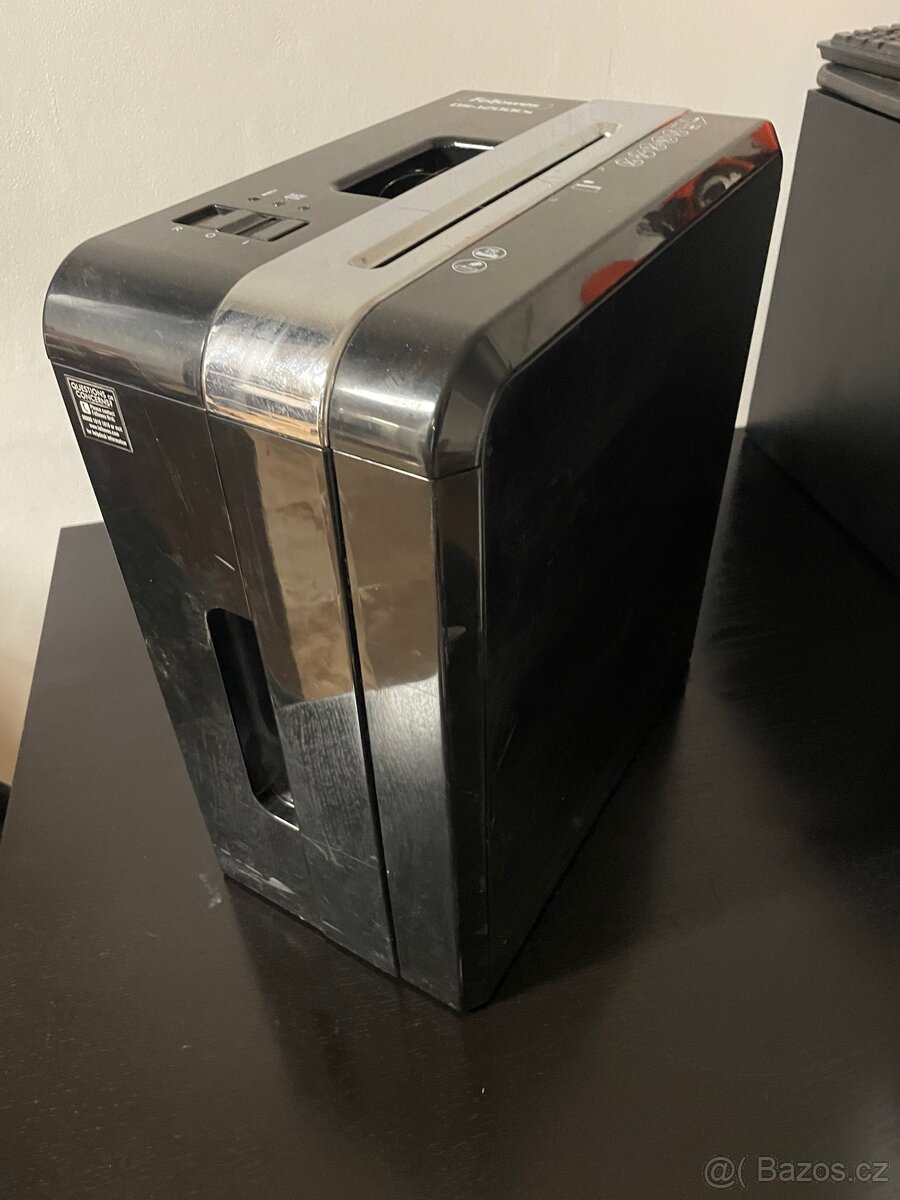 Veci vetes burza hromada uklid krabice - 13